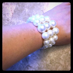 Beautiful fashion pearl bracelet